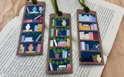 Let’s Make a Mini Bookshelf Bookmark